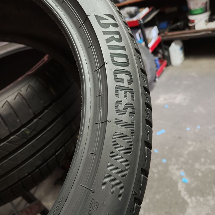 245/40/19 Sprzedam parę opon letnich Bridgestone
