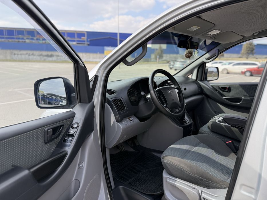 Бус Hyundai H-1 (2009) Пасажир 9 місць, торг, обмін, лізинг, кредит
