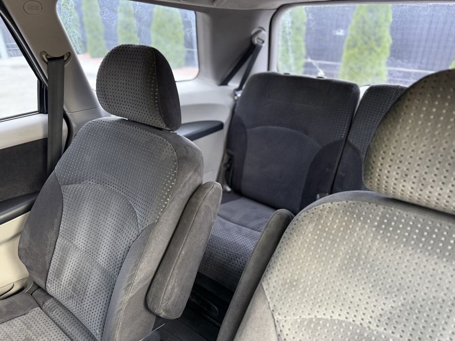 Mitsubishi Grandis на автомате