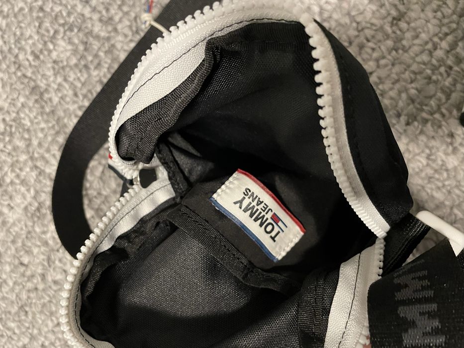 Tommy Jeans - reporterka, Saszetka, torba Tjm Cool City Mini Reporter