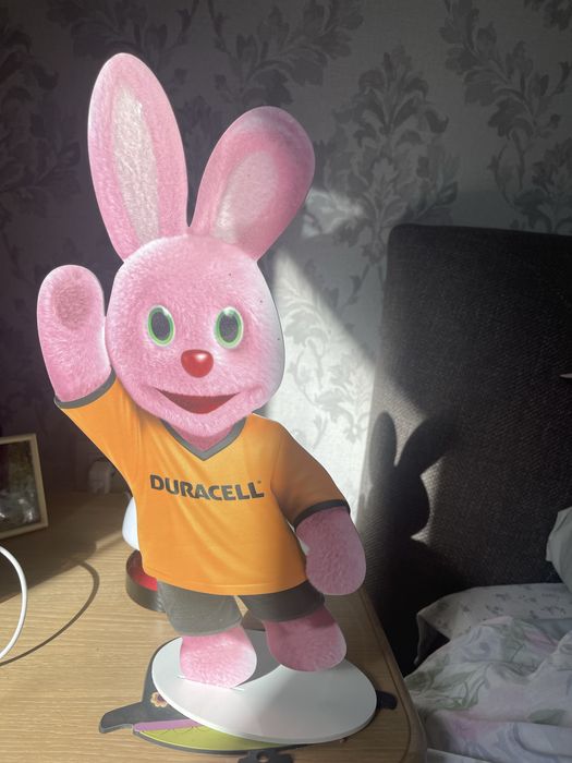 Коллекционная фигурка Duracell Bunny (рекламный стенд)