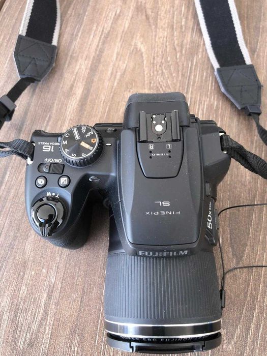 Maquina fotografica Fujifilm Finepix SL1000