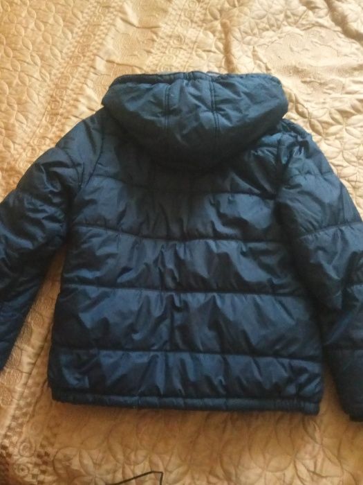 Продам деми ( еврозима) курточку Calvin Klein