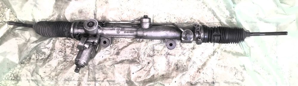 Caixa de direção Mercedes Benz w203 (para reconstruir)