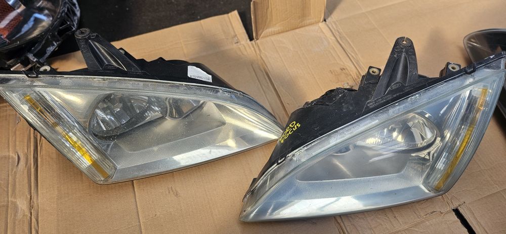 Focus mk2 lampy przod kompletny europa