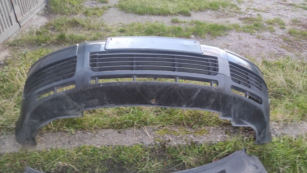 Бампер передній Фольксваген Пассат Б5+ рестайлінг передний B5+ плюс