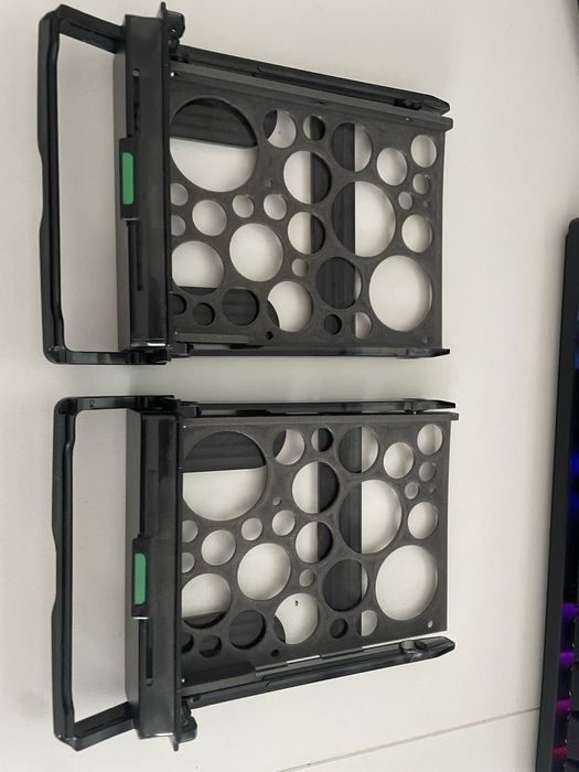 HP Z600 Z620 Z640 Z800 Z820 Z840 ramka na dysk 3.5 z adapterem na 2.5