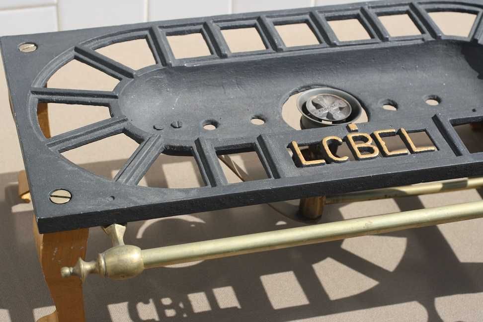 Fogão a petróleo grande