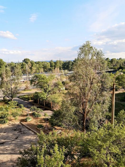 Продам 3 комн. квартиру в Центральной части Левого берега 1 мкр.