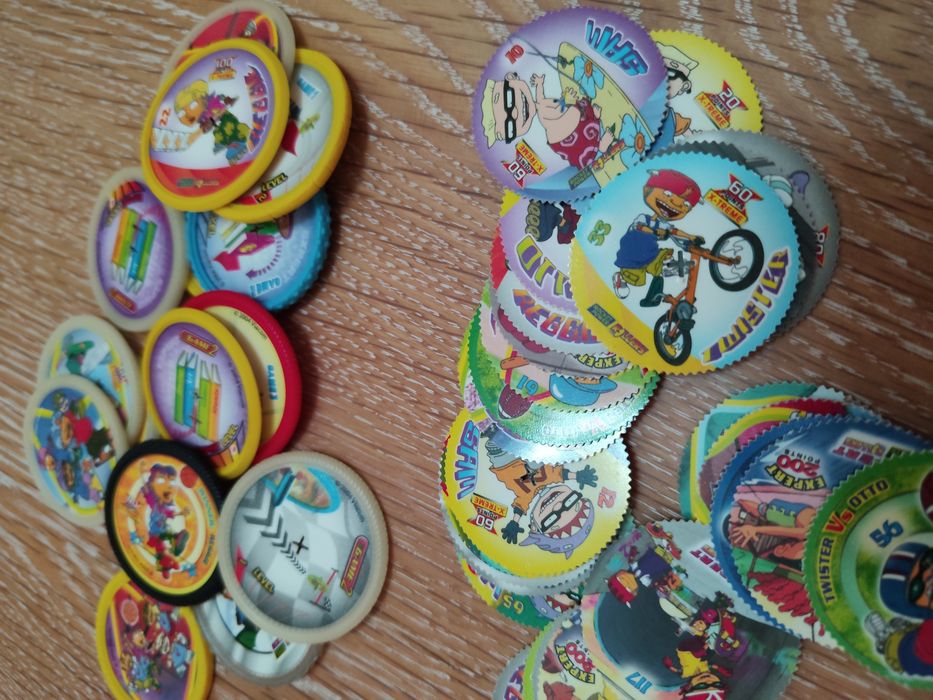 Conjunto de tazos Rollers