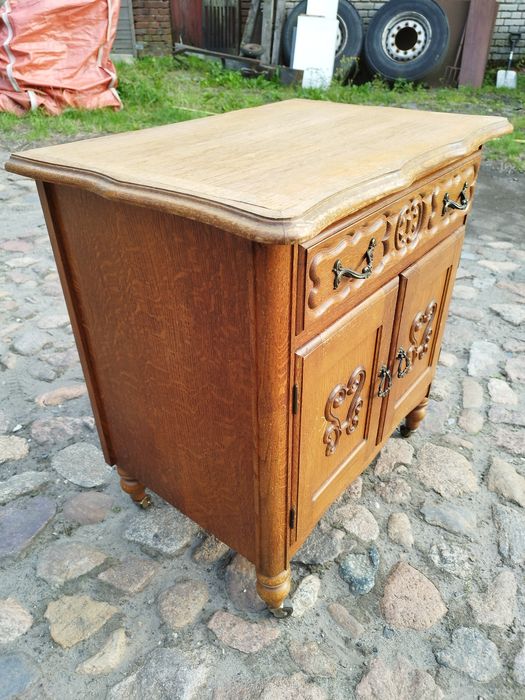 Stara Komódka na kółkach