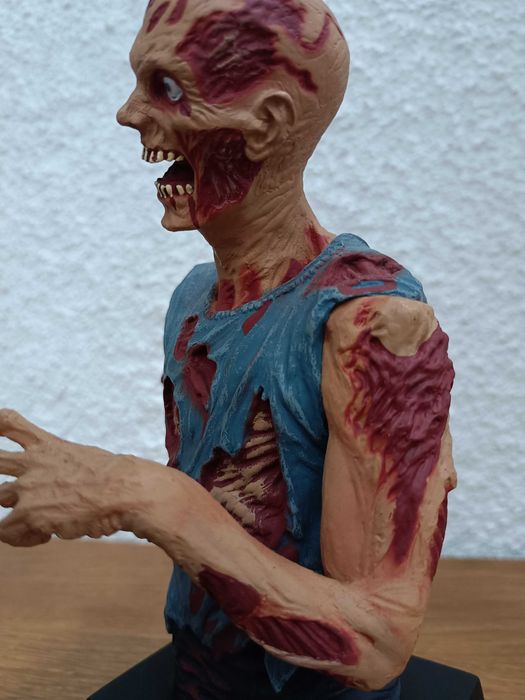 The Walking Dead: Zombie Vinyl Bust Bank 2013 Diamond Select Toys