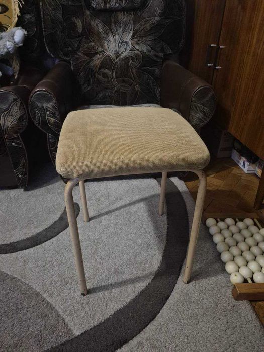 Стульчики для кухни