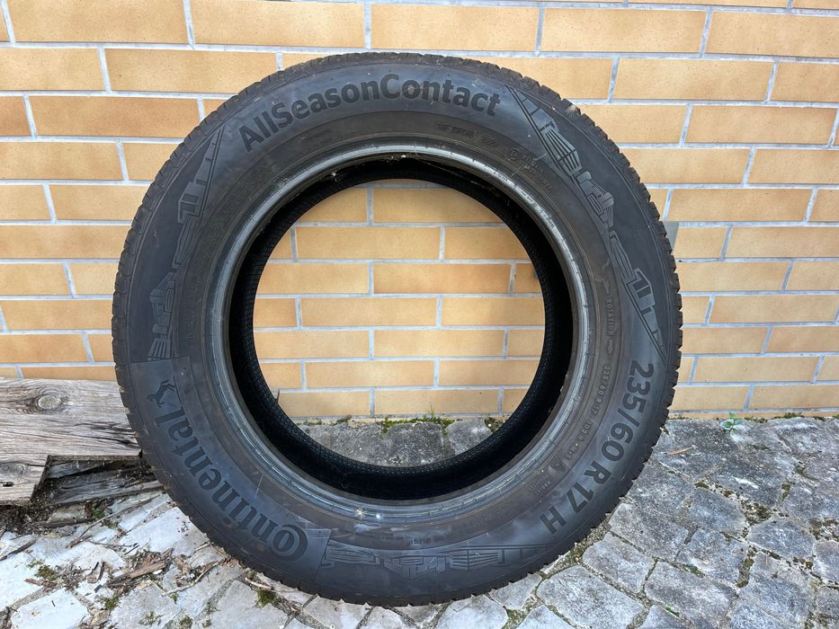 Pneus CONTINENTAL All Season Contact 235/60 R 17 h