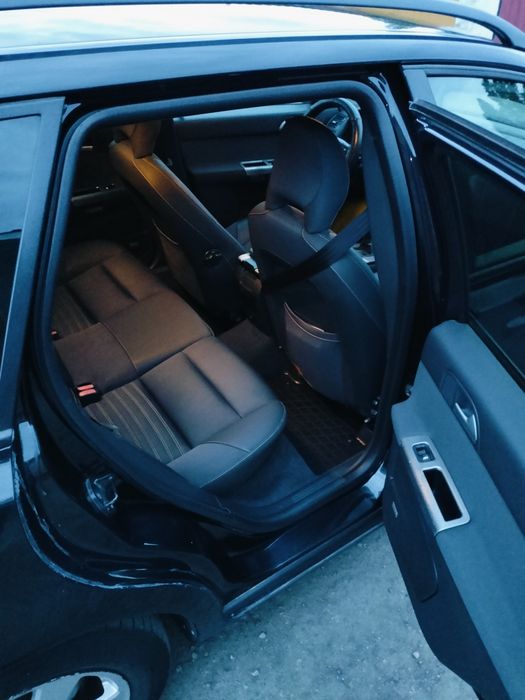 Продам  надійний автомобіль