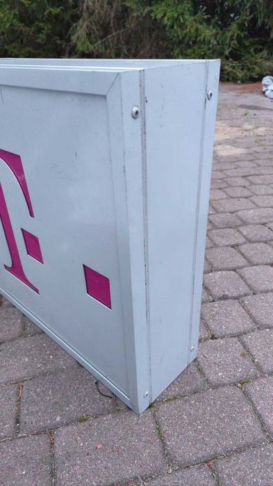 Podświetlany kaseton reklamowy 55×55 cm dwustronny