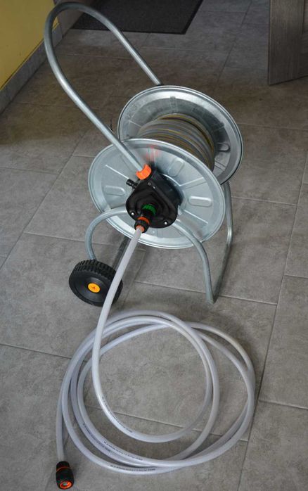 WĄŻ ogrodowy NA STOJAKU 20m + Hazelock + złączki SOLIDNY METALOWY Ocyn