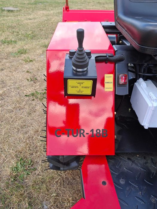 Traktor wielofunkcyjny Cedrus 4x4 C-TUR-18B