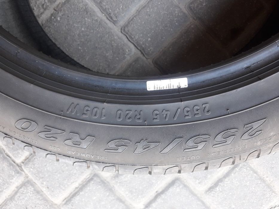 PIRELLI 255/45R20 105W , pojedyńcza opona letnia.