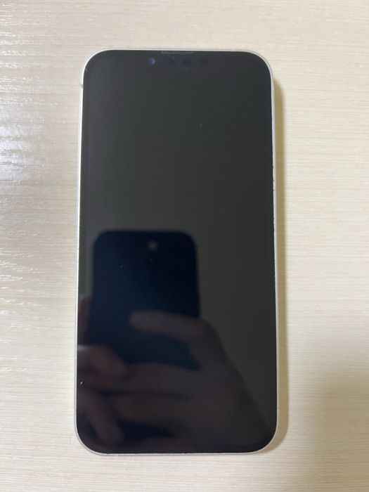 Продам iPhone 13