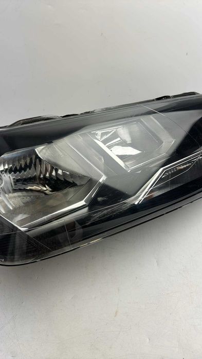 Lampa prawa VW Polo VI 6 przednia przód OE