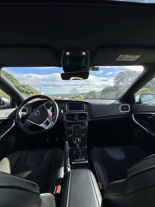 Volvo V40 D2 R-Design