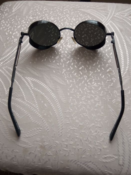 Сонцезахисні окуляри Matrix Polarized.