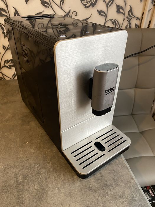 Кавомашина Beko ceg 5301x