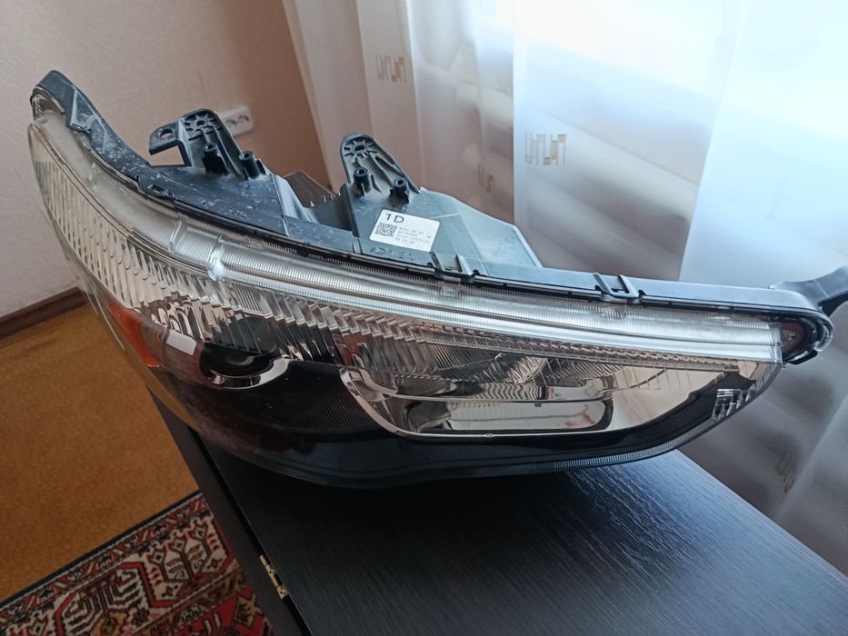 Mitsubishi ASX передняя фара. RH