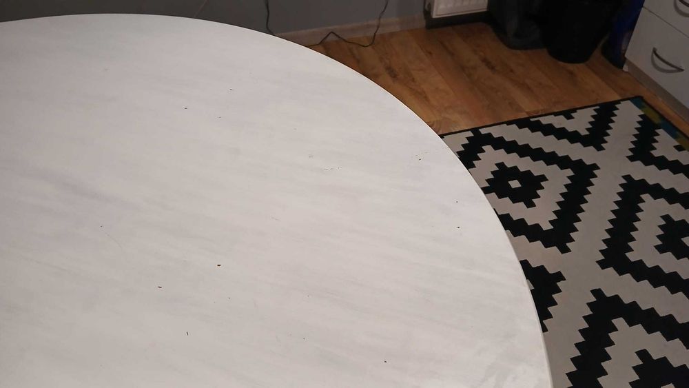 Stół okrągły Ikea z drewna klejonego