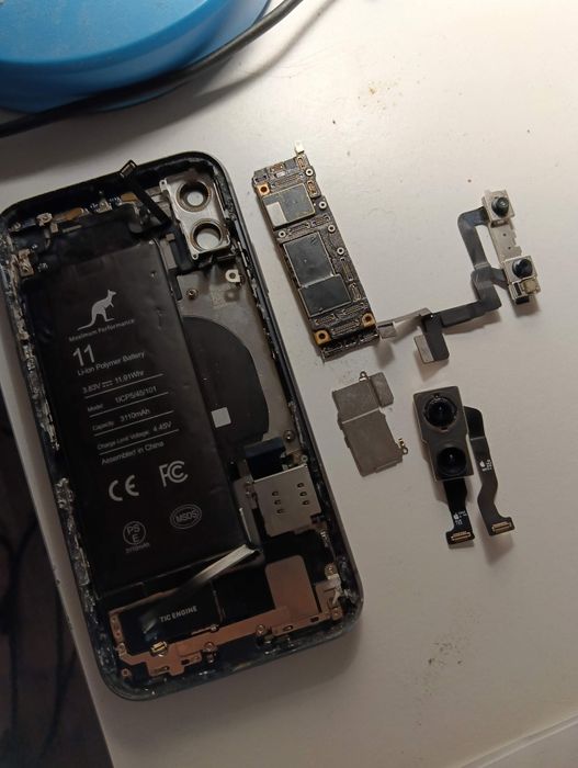 Płyta głowna iphone 11
