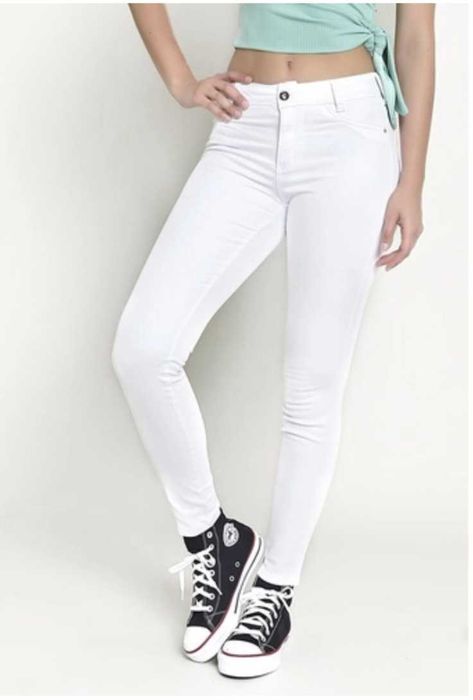 Nowość 2025:) białe jeansy SKINNY LEVI'S roz 25/32