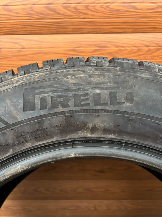 215/65/16C Pirelli 2 opony zimowe 2022r