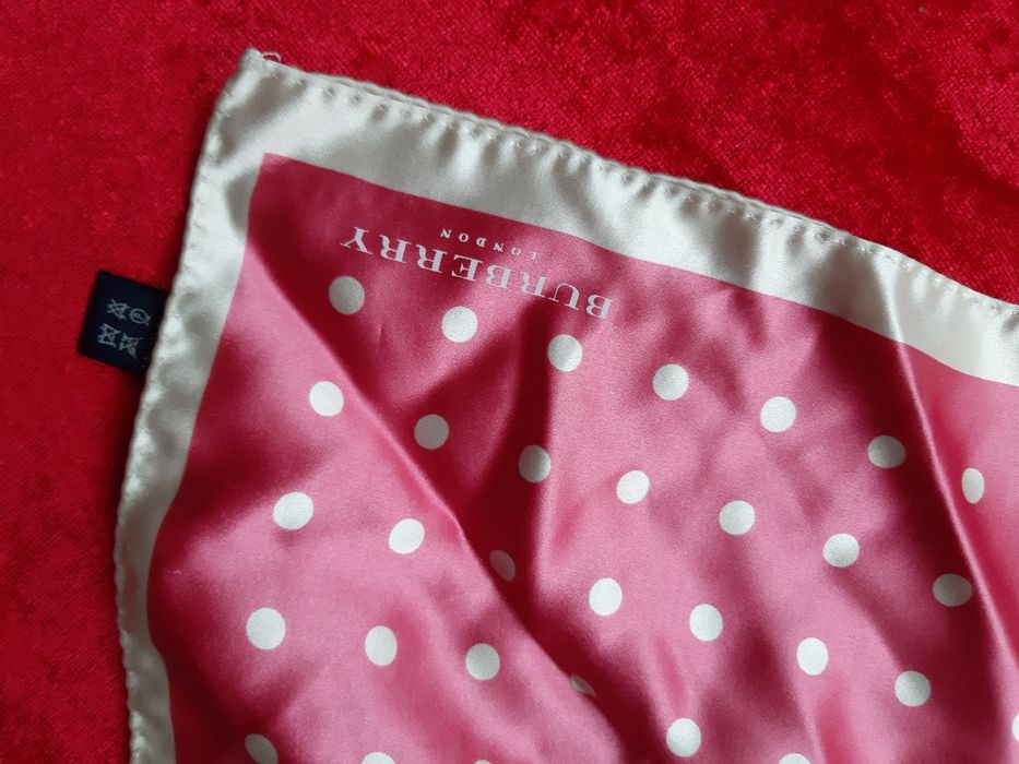 Burberry poszetki chustki 100% oryg nr seryjny prezent piękne