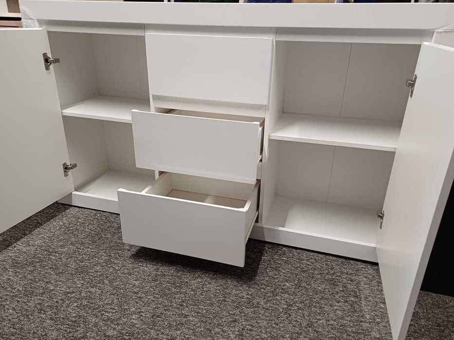 Komoda 150 cm BELLO BIANCO III korpus biały mat / fronty biały połysk