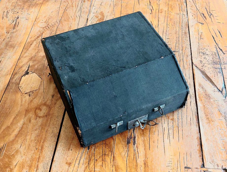 Maszyna do pisania z runą SS - IIWŚ,unikat, w pełni sprawna.