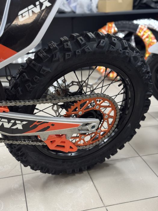 Мотоцикл Geon GNX K16 Геон 300 174fmm, Доставка до дому