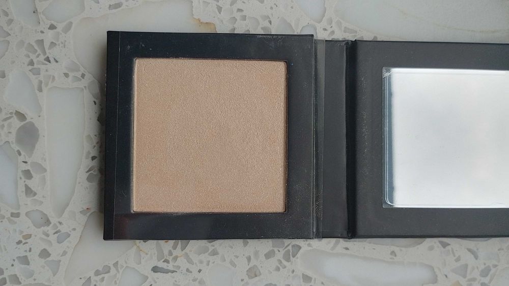 Puder do konturowania KOBO