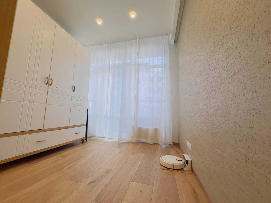 Продам 4х кімнатну квартиру 110 м2  ЖК IQ Hаuse Нагорний Парк Шевченко