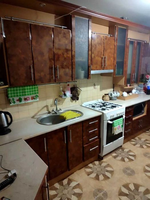 Продам 3-кімнатну квартиру