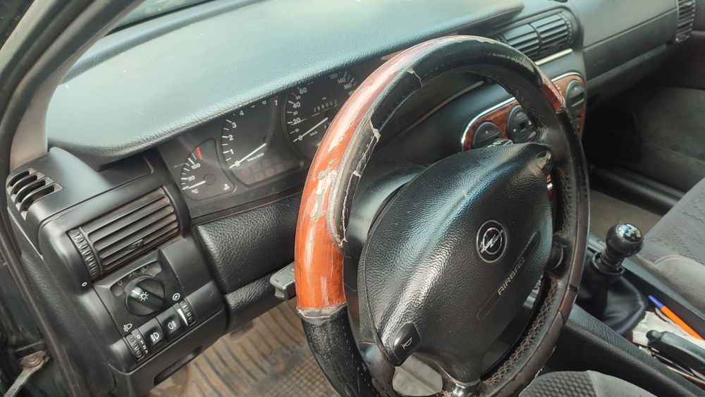 Продам Опель Омега Б караван 1997 год