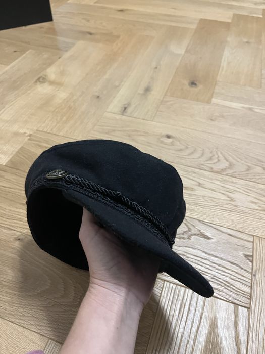 Kaszkiet - maciejówka damska czapka z daszkiem