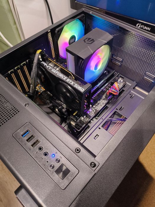 Okazja !!! Komputer do Gier RTX5060 8gb Ryzen5 16gb ram dysk 1tb ssd