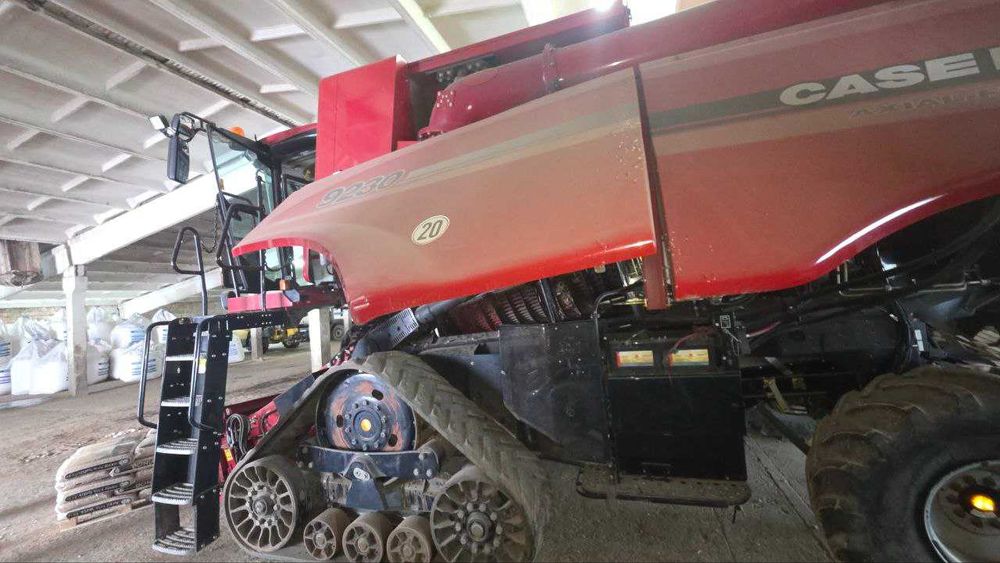 Case IH Axial Flow 9230