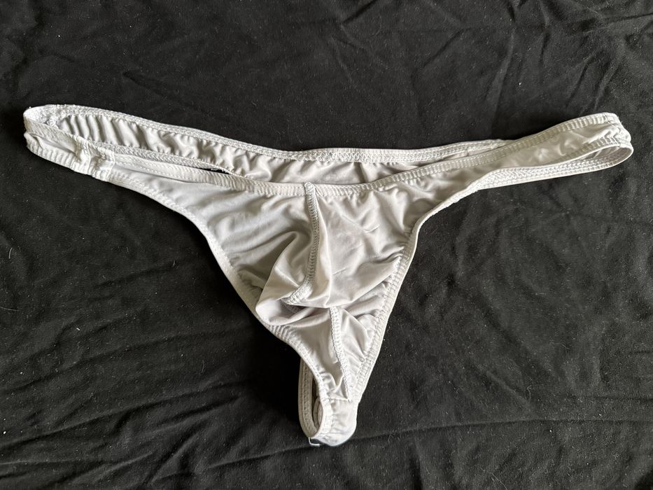 Używane slipy/stringi meskie