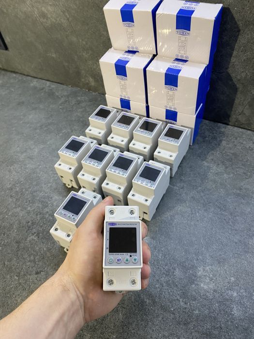 Реле напряжения, отсекатель напряжения tomzn