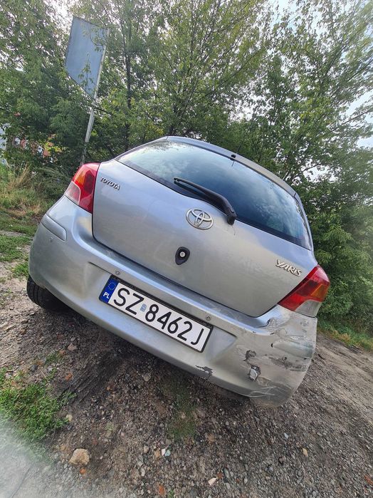 Toyota Yaris Uszkodzona