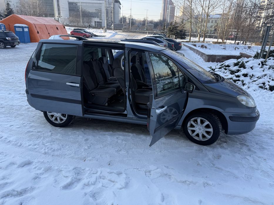 Peugeot 807 TDI 2.0  хороша комплектація