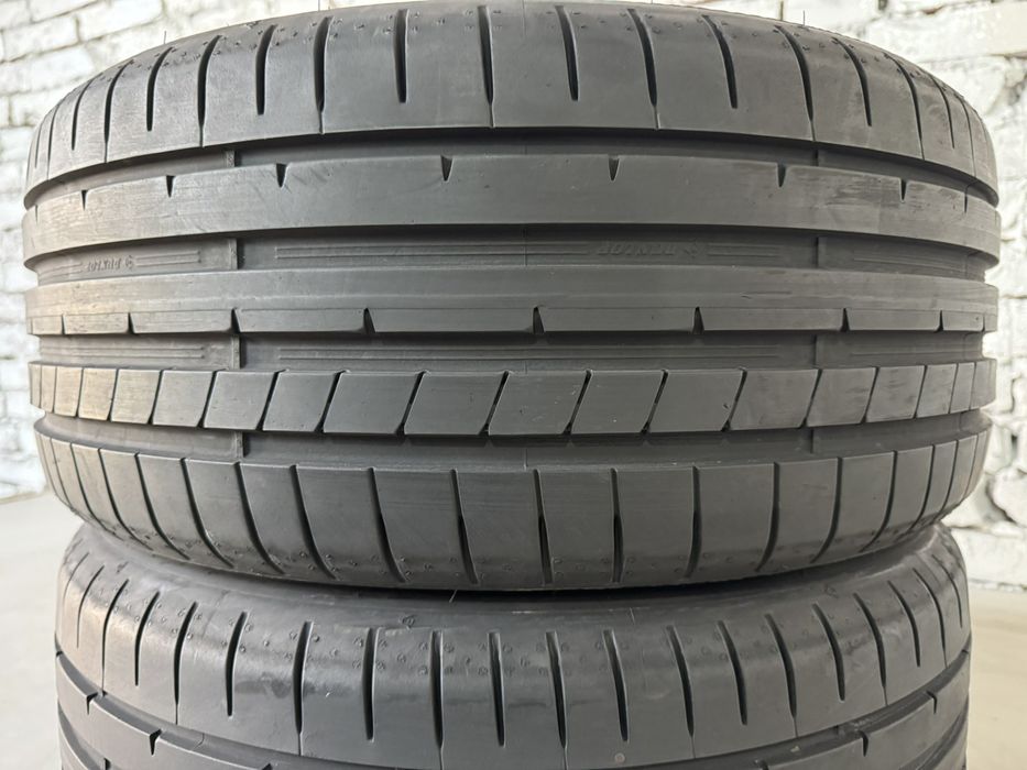 Майже нові літні шини Dunlop 225/40 R18