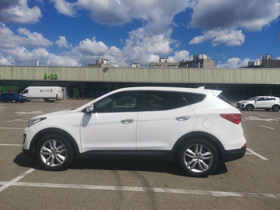 Продам Hyundai Santa Fe— ідеальний стан, повна комплектація